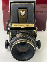 【M50】貴重品 MAMIYA RB67 PRO SD 50周年記念特装品 GOLD 漆塗 木箱 中判カメラ 動作品 中古カメラ 希少品_画像2