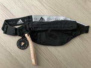 Adidas by Stella McCartney bum bag ボディバッグ ウエストポーチにも アディダス ステラマッカートニー ナイロン ロゴ入り ゴムベルト 黒