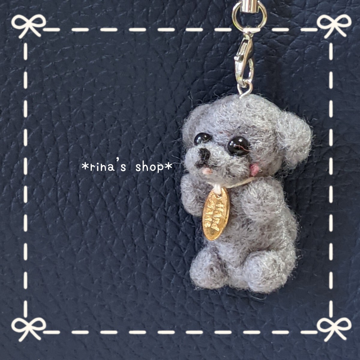 *Rina's shop*Sangle de caniche jouet en argent pour chien de compagnie de 3, 5 cm*fait à la main*feutre de laine*maison de poupée*intérieur*petit chien*articles pour chiens de compagnie marchandises diverses, jouet, jeu, jouet en peluche, Feutre de laine