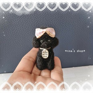 Art hand Auction *rina's shop*5cm愛犬おリボン黒トイプードル*ハンドメイド*羊毛フェルト*ブライス*ペットロス*インテリア*メモリアル*ミニチュアペット犬, おもちゃ, ゲーム, ぬいぐるみ, 羊毛フェルト