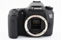 [新品同様 / ショット数 9502] Canon EOS 70D 20.2MP Digital SLR Camera Body デジタル一眼レフカメラ / 付属品あり#2091966_画像2