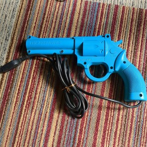 現状品　ゲーム周辺機器 メガドライブ　コナミ リーサルエンフォーサーズ 専用 ガンコン 銃型コントローラー THE JUSTIFIER 　MD