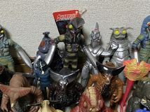 ウルトラマン ウルトラ怪獣シリーズ まとめて50体セット 昭和バージョン BANDAI ソフビ フィギュア バンダイ _画像3