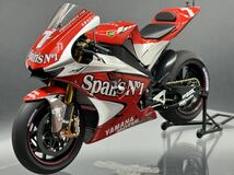 塗装済完成品　タミヤ　1/12 ヤマハ YZR-M1 '04_画像3