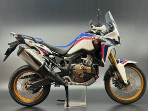 塗装済完成品　タミヤ　1/6 Honda CRF1000L アフリカツイン　トリコロール