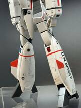 塗装済完成品　ハセガワ　VF-1J バトロイド バルキリー_画像5