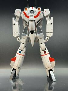 塗装済完成品　ハセガワ　VF-1J バトロイド バルキリー