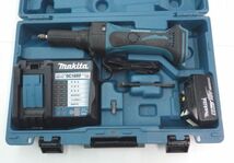 ●makita GD800DRG 充電式ハンドグラインダ 18V マキタ 6.0Ah バッテリー 充電器 電動工具 グラインダ 動作確認済 現状品 中古 使用品_画像1