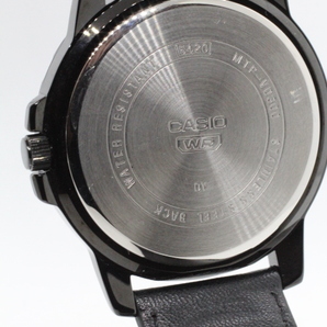 【CASIO】WR QUARTZ マルチファンクション MTP-VD300 STAINLESS STEEL BACK JAPAN MOVMENT 中古美品時計 電池交換済み 24.3.10の画像6