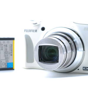 ★美品★ フジフィルム FUJIFILM FinePix F770EXR ホワイトの画像1