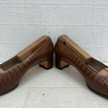 1367◎ ④ イタリア製 Salvatore Ferragamo サルヴァトーレ フェラガモ 靴 パンプス ヒール カジュアル ブラウン レディース5.5_画像2