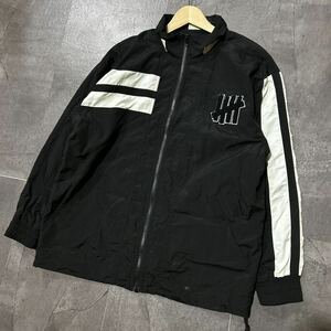 B @ 古着 '洗礼されたデザイン' UNDEFEATED アンディフィーテッド 高品質 NYLON ジップアップ ジャケット sizeM メンズ 上着 アウター 