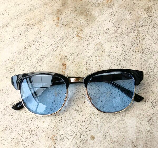 新品 サーモントシェイプ ブラック＆ゴールド×ライトブルー ブローサングラス ブロー型 眼鏡 メガネ