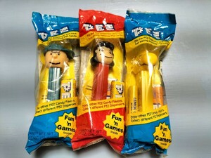 PEZ Snoopy. company . Woodstock Charlie * Brown Lucy 