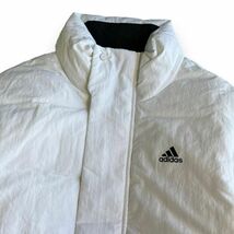 adidas アディダス DY DOWN JKT ナイロン スタンドカラー ダウン ジャケット プリント ロゴ ジップアップ ジャンパー M ホワイト 白_画像2