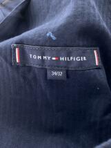 TOMMY HILFIGER◆スラックスパンツ/34/コットン/NVY/無地/MW34167_画像4