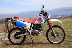 HONDA　XLR200R　MD29