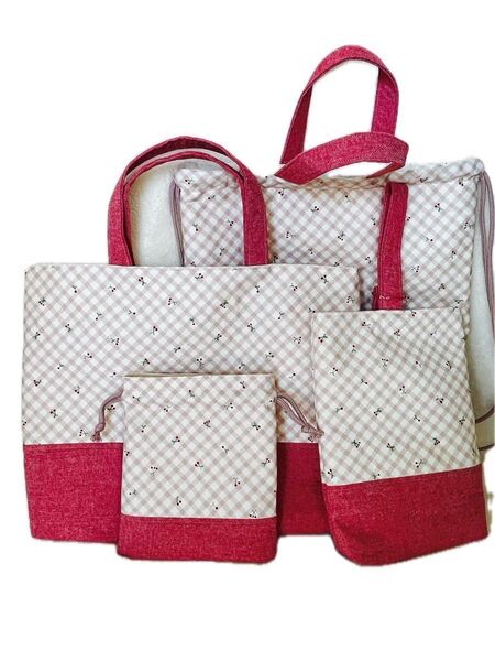 入園入学4点セット ハンドメイド レッスンバッグ 上履入れ お着替え袋 コップ袋 くすみピンクチェックとチェリー柄がかわいい
