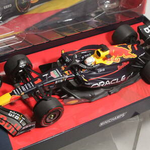 MINICHAMPS 1/18 レッドブル RB18 フェルスタッペン 2022 ベルギー GP 優勝の画像2