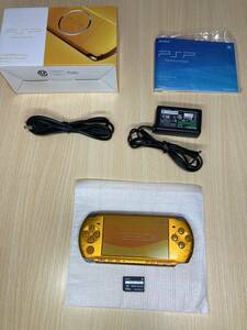 美品　PSP3000イエロー　メモリースティック充電器箱説付き　SONY ソニー プレイステーションポータブル