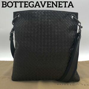 【極美品】ボッテガヴェネタ BOTTEGA VENETA イントレチャート サコッシュ ショルダーバッグ レザー PC A4書類収納 肩掛け 斜め掛け メンズ