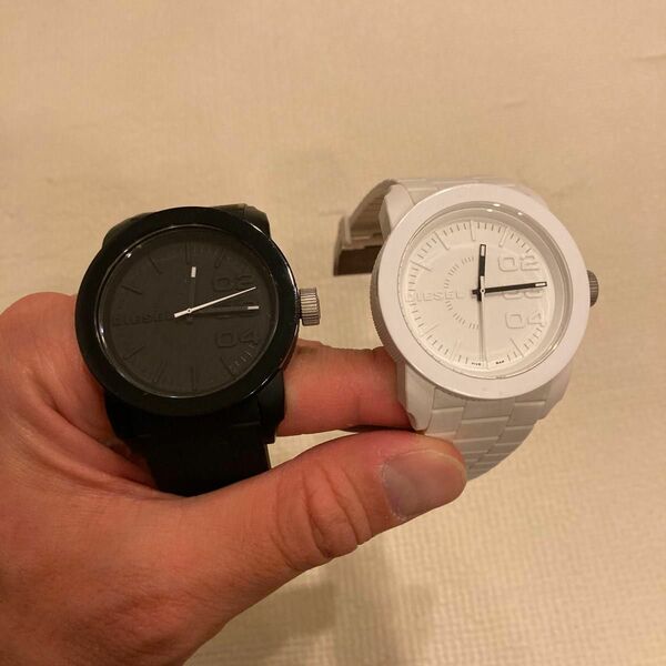 ２台セットDIESEL 腕時計2台　ブラック　ホワイト　ペアアナログ　時計　ペアウォッチ　カップル　記念　ファッション　ディーゼル