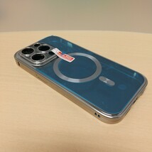 y031825fm OURJOY iPhone 15 Pro 適用 ケース 覗き見防止 強化ガラス + 押し式安全ロック + 一体型カメラ保護 マグネット式 アルミバンパー_画像4