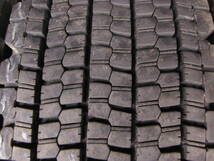 T1892　超バリ山 8本SET価格! 265/70R19.5 140/138J ブリヂストン W900 スタッドレス 再生タイヤ 265/70-19.5 265/70/19.5 更生 リトレッド_画像7