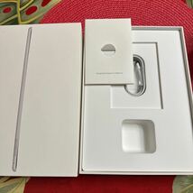 iPad Air2 64GB Apple Cellular＋Wi-Fiモデル タブレット シルバー docomo_画像9