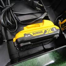 【美品】▼デウォルト/DeWALT 10.8V ドリルドライバー DCD701D2-JP バッテリー×2,充電器×1_画像5