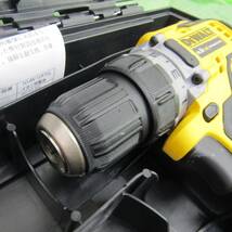 【美品】▼デウォルト/DeWALT 10.8V ドリルドライバー DCD701D2-JP バッテリー×2,充電器×1_画像3