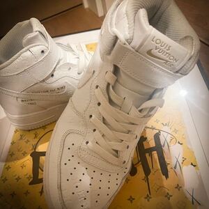 [美品] [即決おまけ] NIKE/ナイキ AIR FORCE 1 MID エア フォース 1 ミッド 27.0スニーカー 白 VUITTON ルイヴィトン