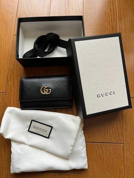 【傷あり　イニシャル入り】GUCCI レザー キーケース　ブラック