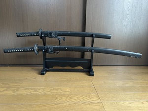 模造刀　中古　全長 約105cm 刃渡り 77cm 脇差 全長 約71cm 刃渡り 47cm　2本セット