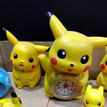 ピカチュウ大量まとめて 現状品 ポケモン Pokmon ポケットモンスター マクドナルド ハッピーセットおまけなど 時計 首振りフィギュア_画像8