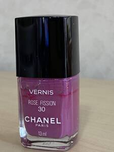 CHANEL シャネル LE VERNIS 30 ROSE FIRSSION ネイルカラー マニキュア ネイル　定形外発送は220円