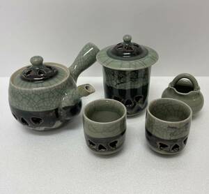 【ST17620ST】相馬焼 ぐい呑み 急須 相馬煎茶道具 茶器 茶道具 湯呑み 陶器 煎茶器 徳利 走駒 跳駒 青ひび 