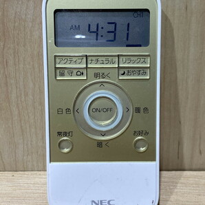 【１０－６３】NEC 照明器具 液晶 リモコン RE0303 赤外線確認OK 中古品の画像1