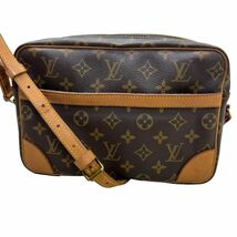 LOUIS VUITTON　ルイヴィトン　ショルダーバッグ　トロカデロ　モノグラム　ベタあり_画像1