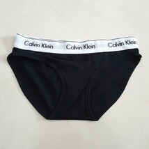 Mサイズ Calvin Klein カルバンクライン　ブラ&ショーツセット　上下セット　ブラック　下着 新品未使用_画像4