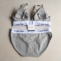 Sサイズ　カルバンクライン　ブラ&ショーツセット　上下セット　グレー　下着 Calvin klein CK 新品未使用_画像8