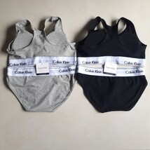 Mサイズ　カルバンクライン　ブラ&ショーツセット　上下セット　グレーとブラックセット　下着 Calvin klein CK 新品未使用_画像2