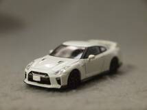 1/64 NISSAN GT-R Premium Edition 2017model White トミーテック トミカリミテッドヴィンテージNEO LV-N148c_画像2