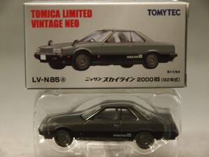 1/64 Nissan Skyline 2000 RS (82 year ) Tommy Tec Tomica Limited Vintage Neo LV-N85a