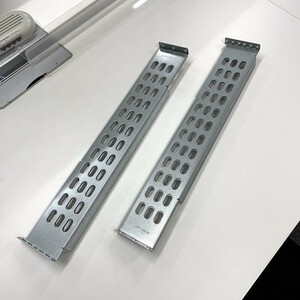 @S1083 * Продажа Limited 30 SETS * Используется APC Server Rack Raigh Mount Rail 2U (левый и правый набор) [TSP 870-1250B L // TSP 870-1251B R]