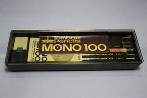 昭和レトロ　トンボ鉛筆　MONO100　モノ100　HB　１ダース　初代プラケース入り　消しゴム付き　未使用　廃盤　当時物　