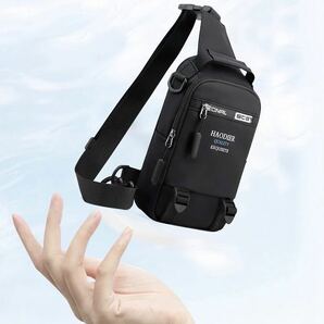 ボディバッグ ワンショルダーバッグ メンズバッグ USBポート 斜めがけ 送料無料 多機能 軽量 防水 グレーの画像6