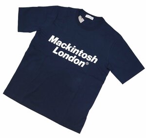 【 MACKINTOSH LONDON / マッキントッシュロンドン 】ジャケットにもマッチする、上品ブランドロゴプリントのネイビーTシャツ L