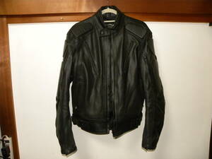 美品　GENUINE Leather　レザージャケット　カラー：ブラック