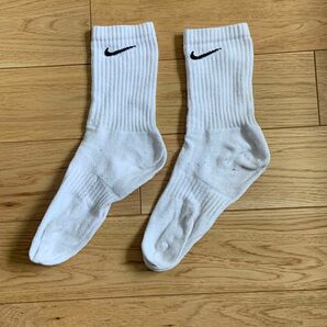 nike ソックス 靴下 ホワイト 中古